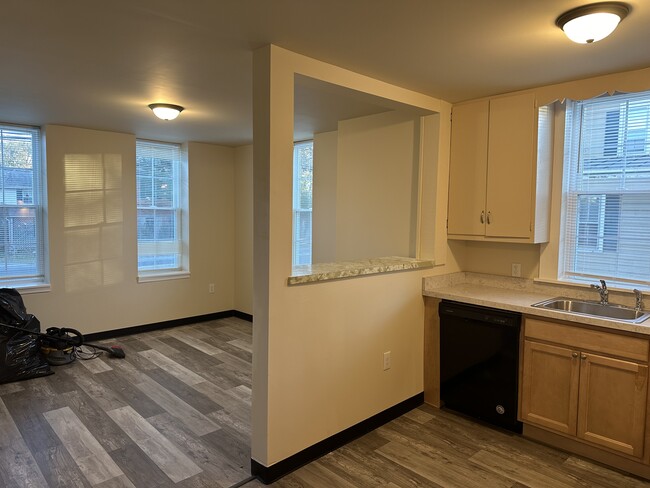 Kitchen/breakfast nook/ living room - 60 W Main St