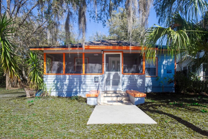 Building Photo - 408 NW 5th Ave