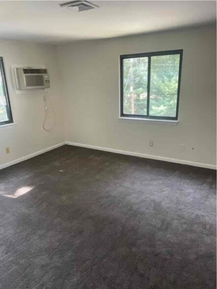 Building Photo - 44 Alsada Dr