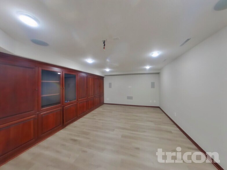 Building Photo - 12320 43rd Ave N