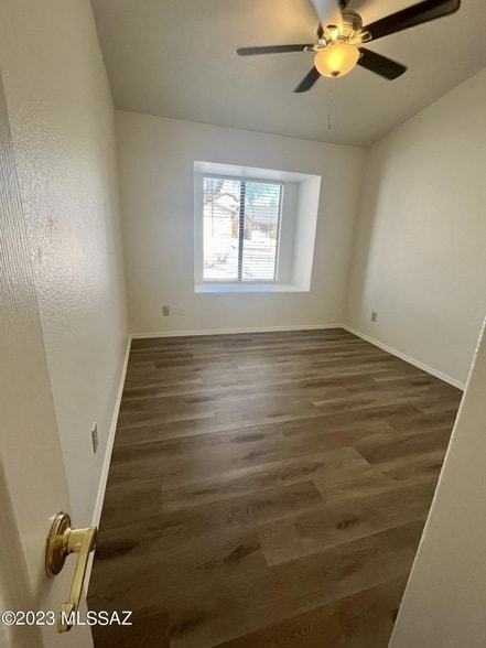 Building Photo - 9641 N Gyor Pl
