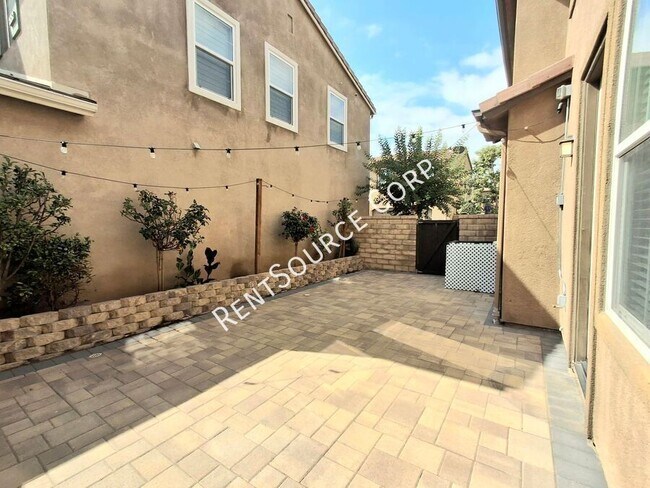 Building Photo - 28408 Camino Del Arte Dr