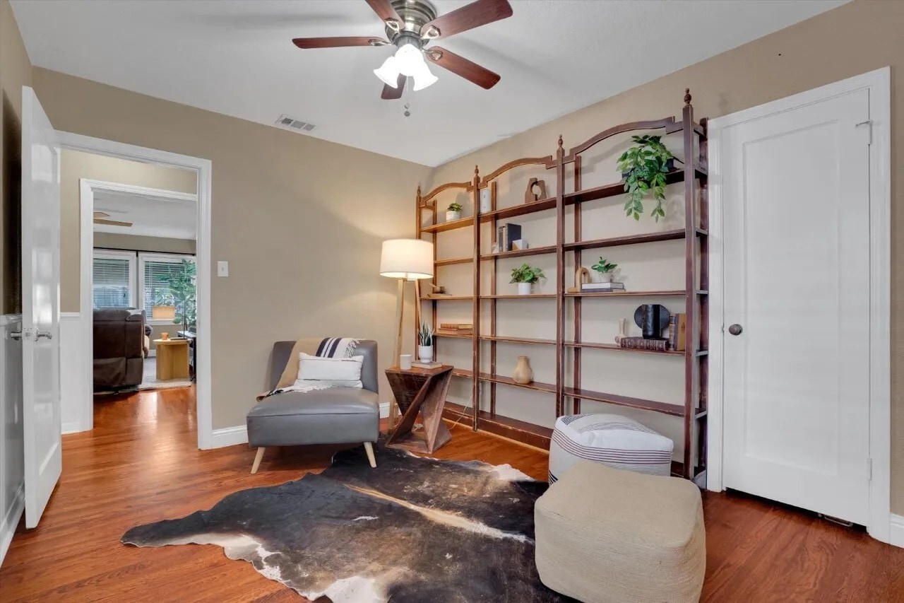 Den/Office - 1020 S Church St