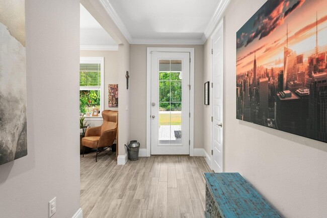 Building Photo - 106 Hibernate Way