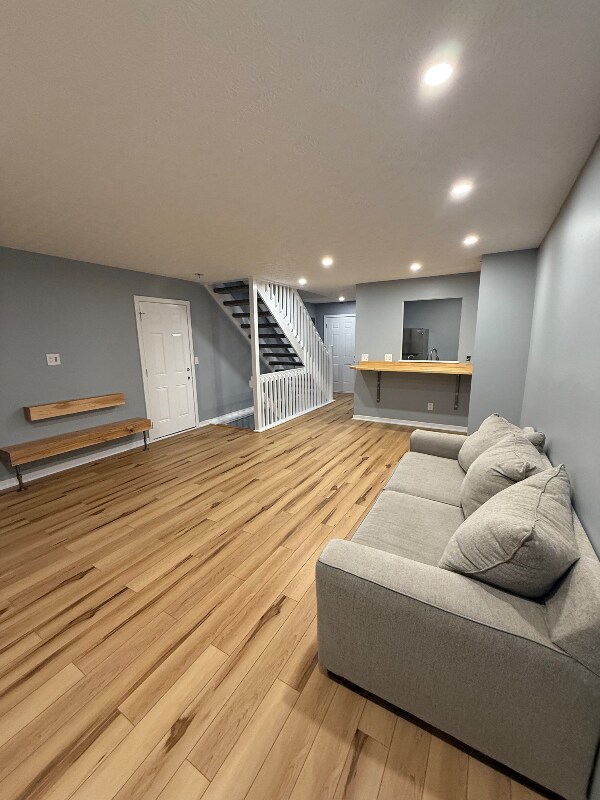 Building Photo - 218 Glenkirk Dr