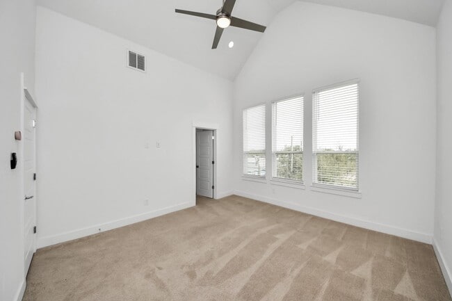 Building Photo - 4623 Cochran St