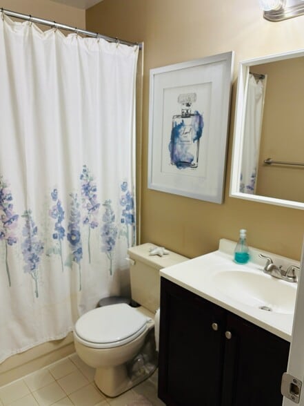 Building Photo - 4425 SW 72nd Ter