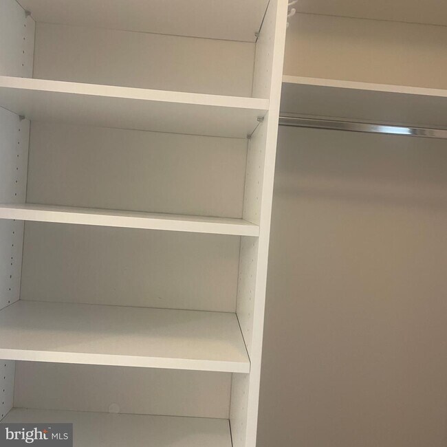 Building Photo - 5225 Pooks Hill Rd