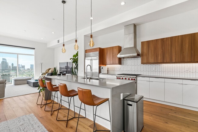 Building Photo - 1122 Panorama Way