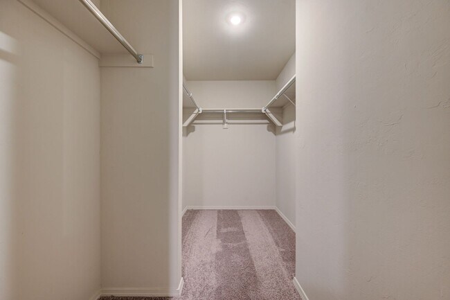 Building Photo - BRAND NEW! 4 Bed 2 Bath Home in Newcastle!