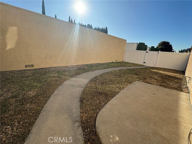 Building Photo - 18440 Desidia St.