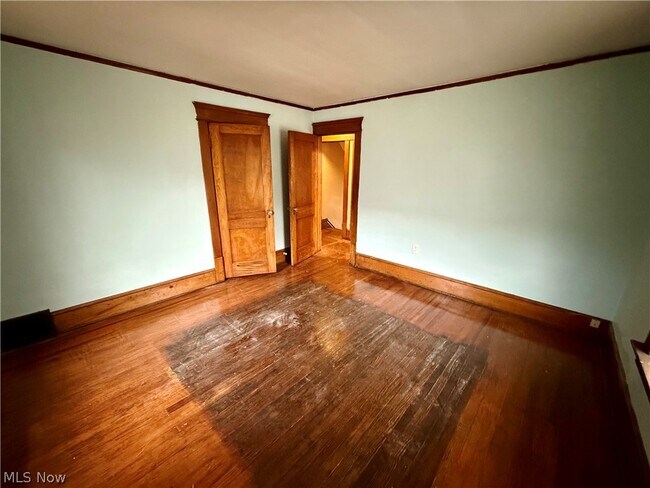 Building Photo - 707 Hazel St