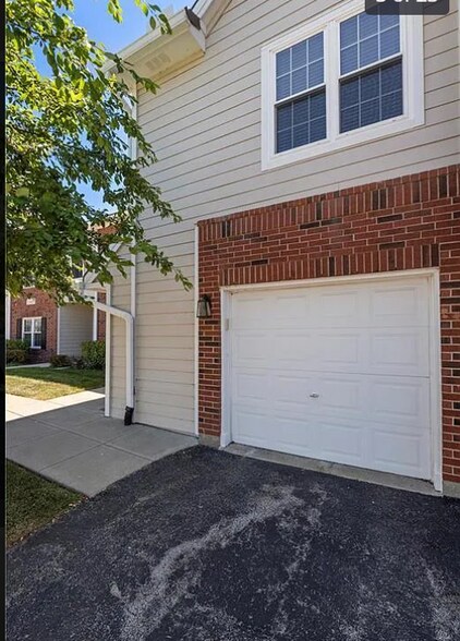 Building Photo - 11619 Tomahawk Creek Pky