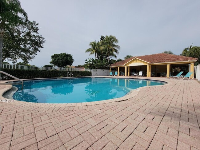 Building Photo - 3041 Casa Rio Ct
