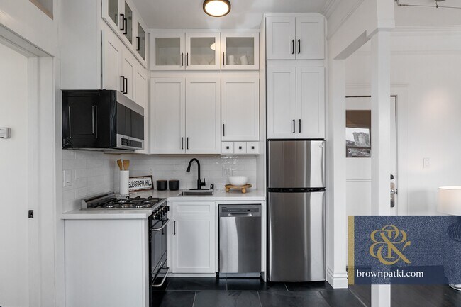 Building Photo - 382 Green St