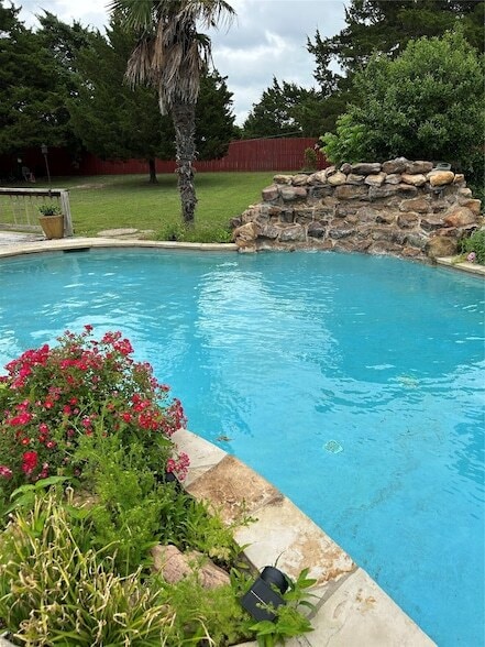 Building Photo - 2610 Jakes Ct