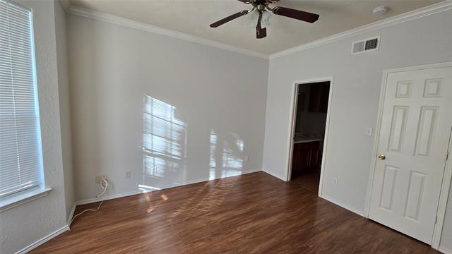 Building Photo - 18064 Kelly Blvd