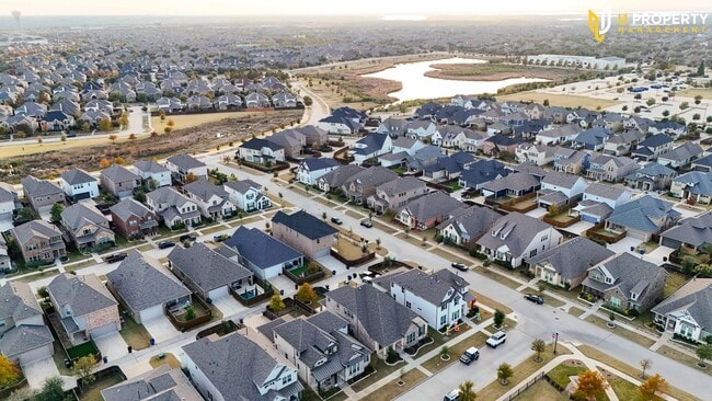 Building Photo - What's special