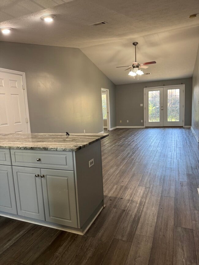 Building Photo - 7313 Dorado Dr