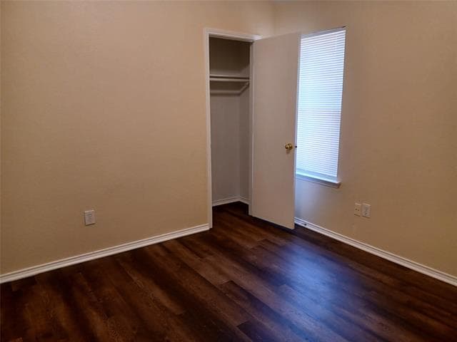 Building Photo - 537 Monarch Dr