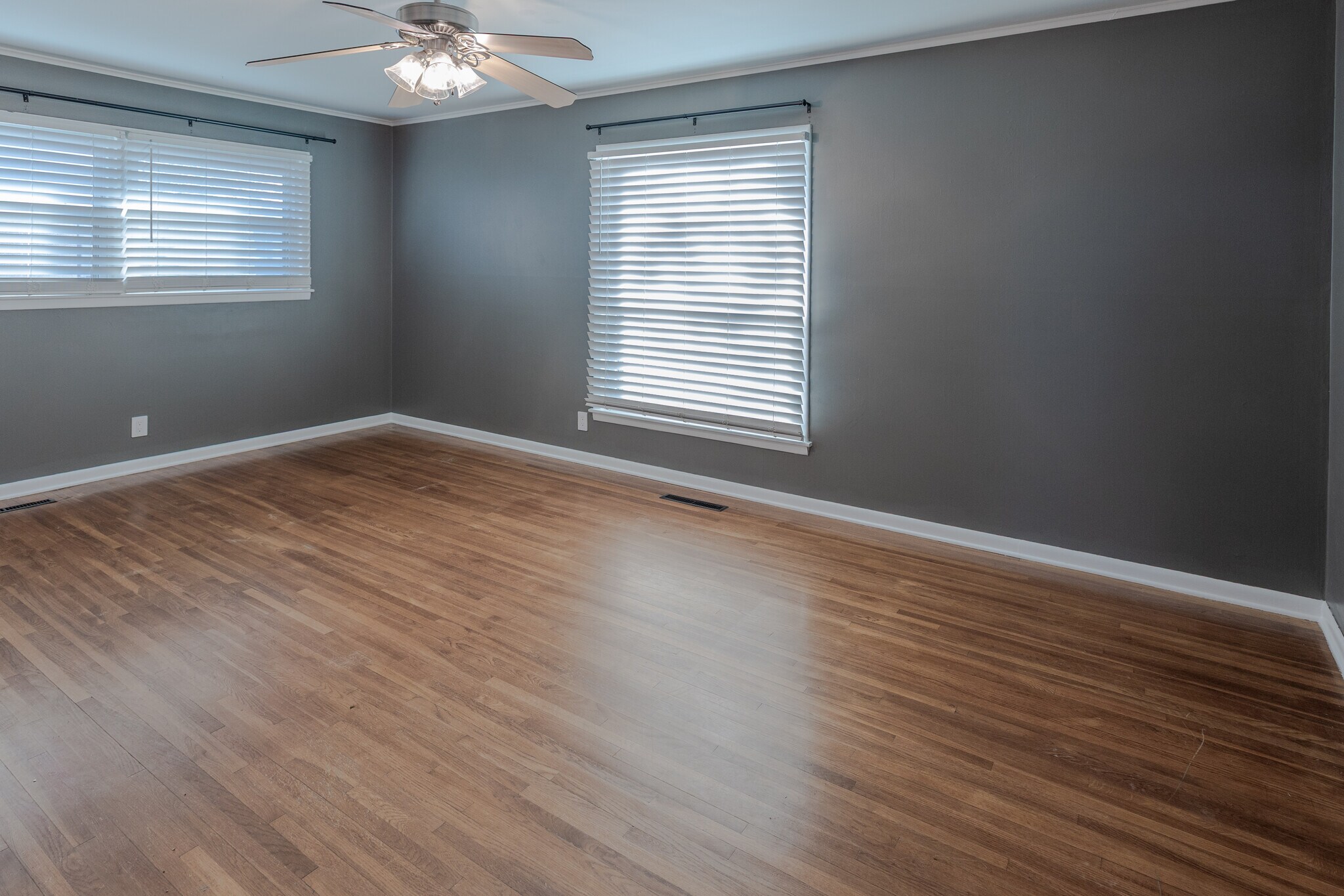 Building Photo - 1937 S Fulton Ave