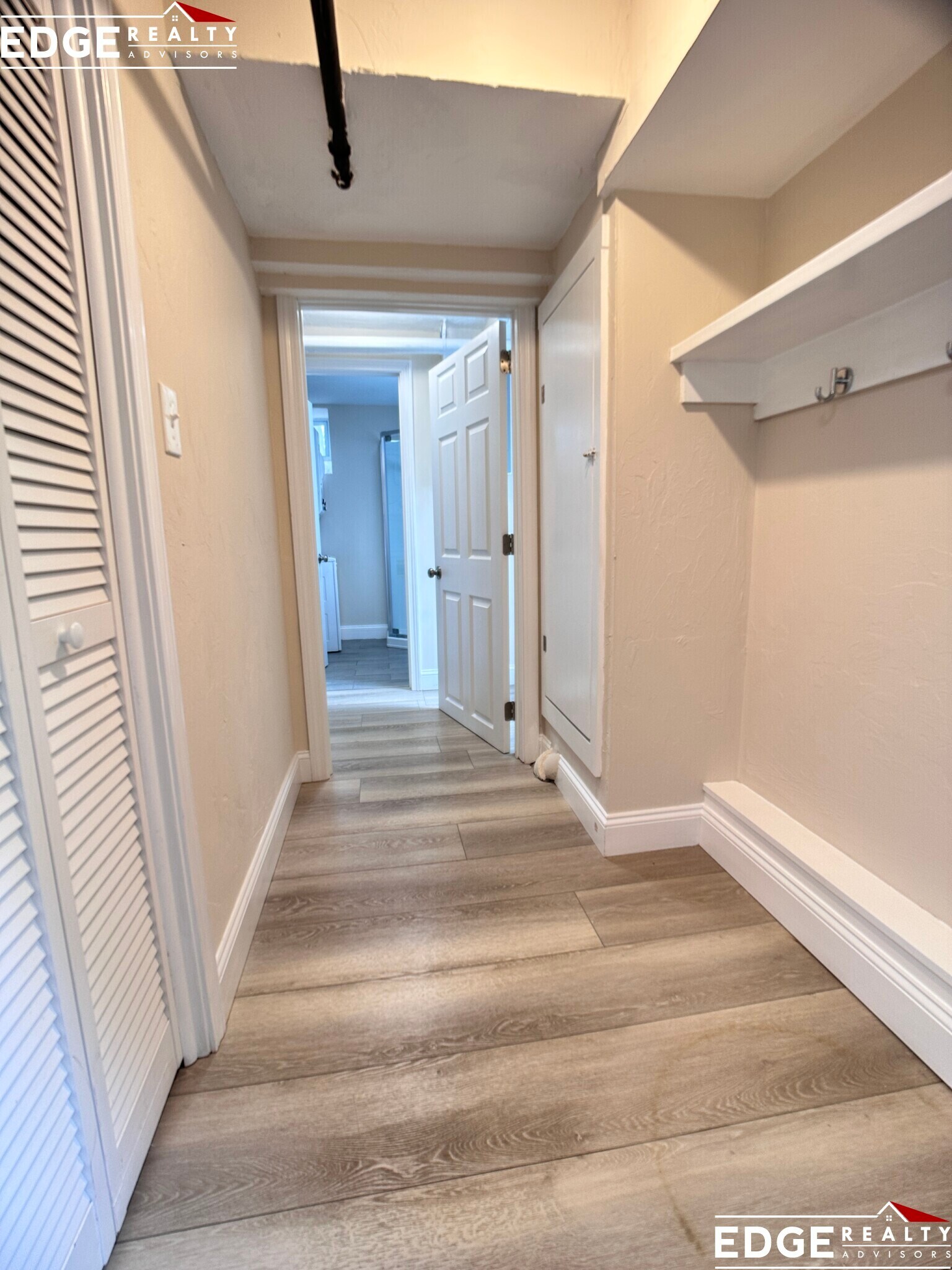 Building Photo - 10 E Boulevard Rd