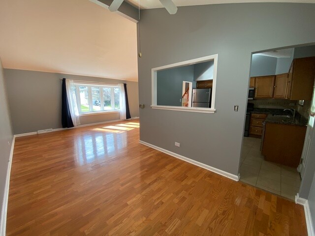 Building Photo - 1403 Sauk Ln