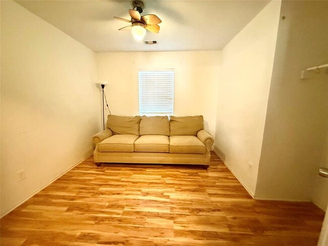 Building Photo - 15327 Harris Canyon Ln