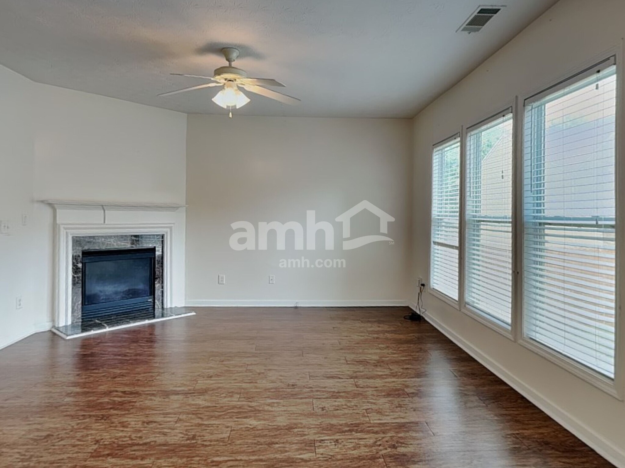 Building Photo - 4305 Windale Dr NW