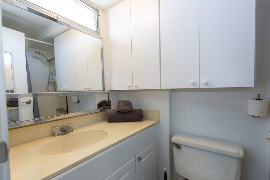 Building Photo - 2888 Ala Ilima St