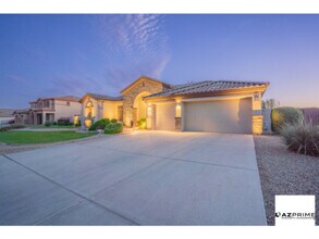 Building Photo - Experience Unparalleled Luxury in this Stunning 4/3 Fully-furnished Custom Home in Litchfield Park.