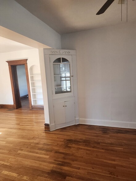 Building Photo - 222 N 5th St