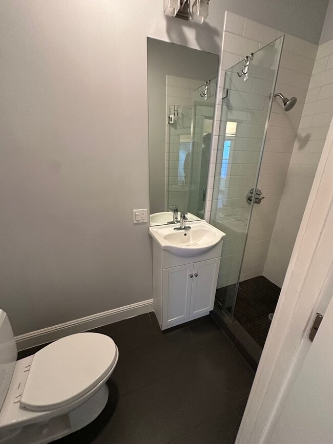 Building Photo - 817-821 Oak Street (7057r)