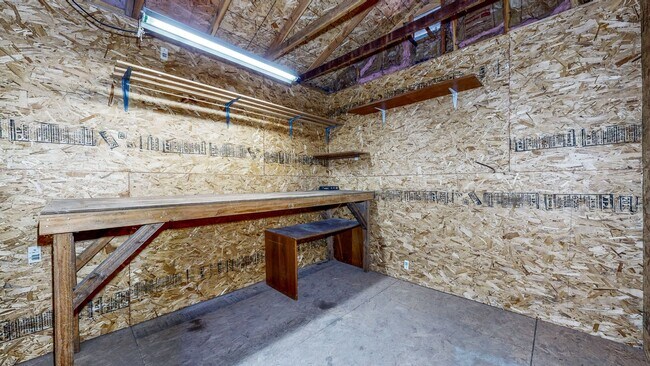Building Photo - 7470 Mirabel Rd