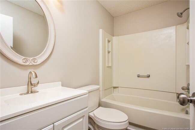 Building Photo - 4616 Pine Needle Ct