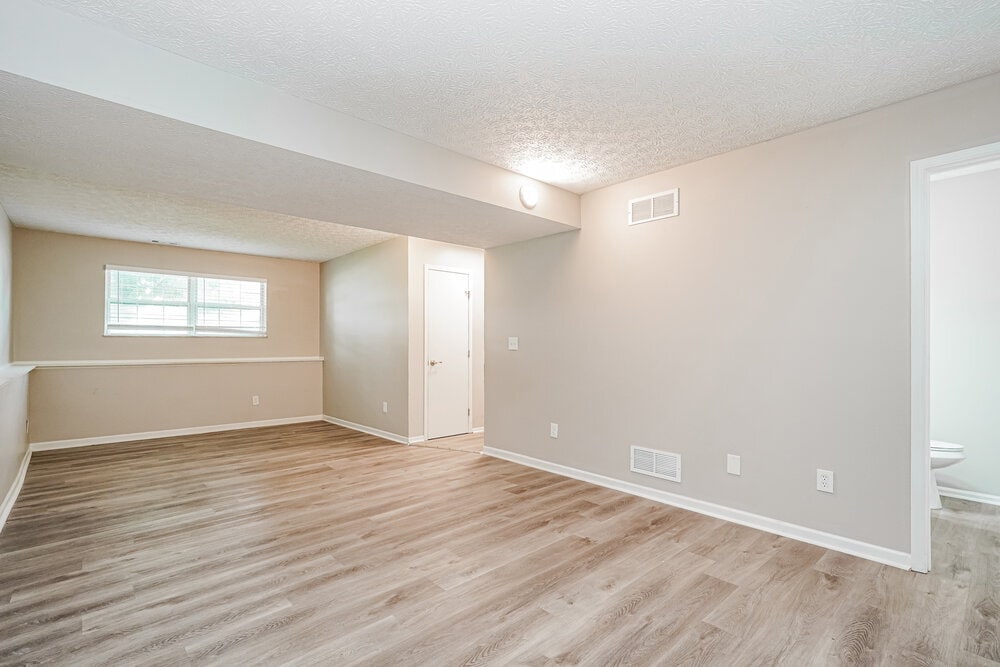 Building Photo - 1324 Winesap Dr