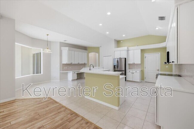 Building Photo - 4956 Bridgehampton Blvd