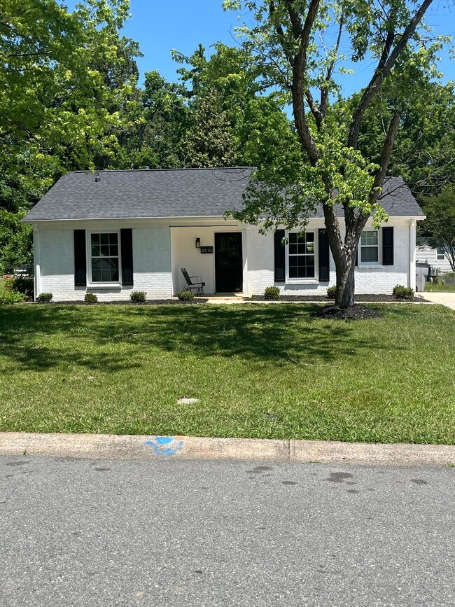 Building Photo - 3510 Cypress Pond Dr