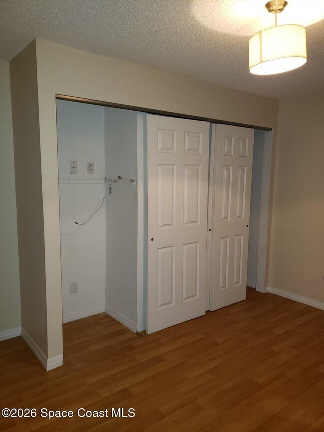 Building Photo - 2107 Hidden Grove Ln