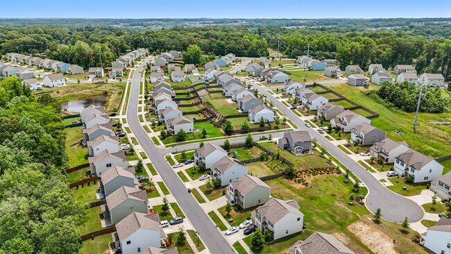 Building Photo - 4213 Stockbrook Dr