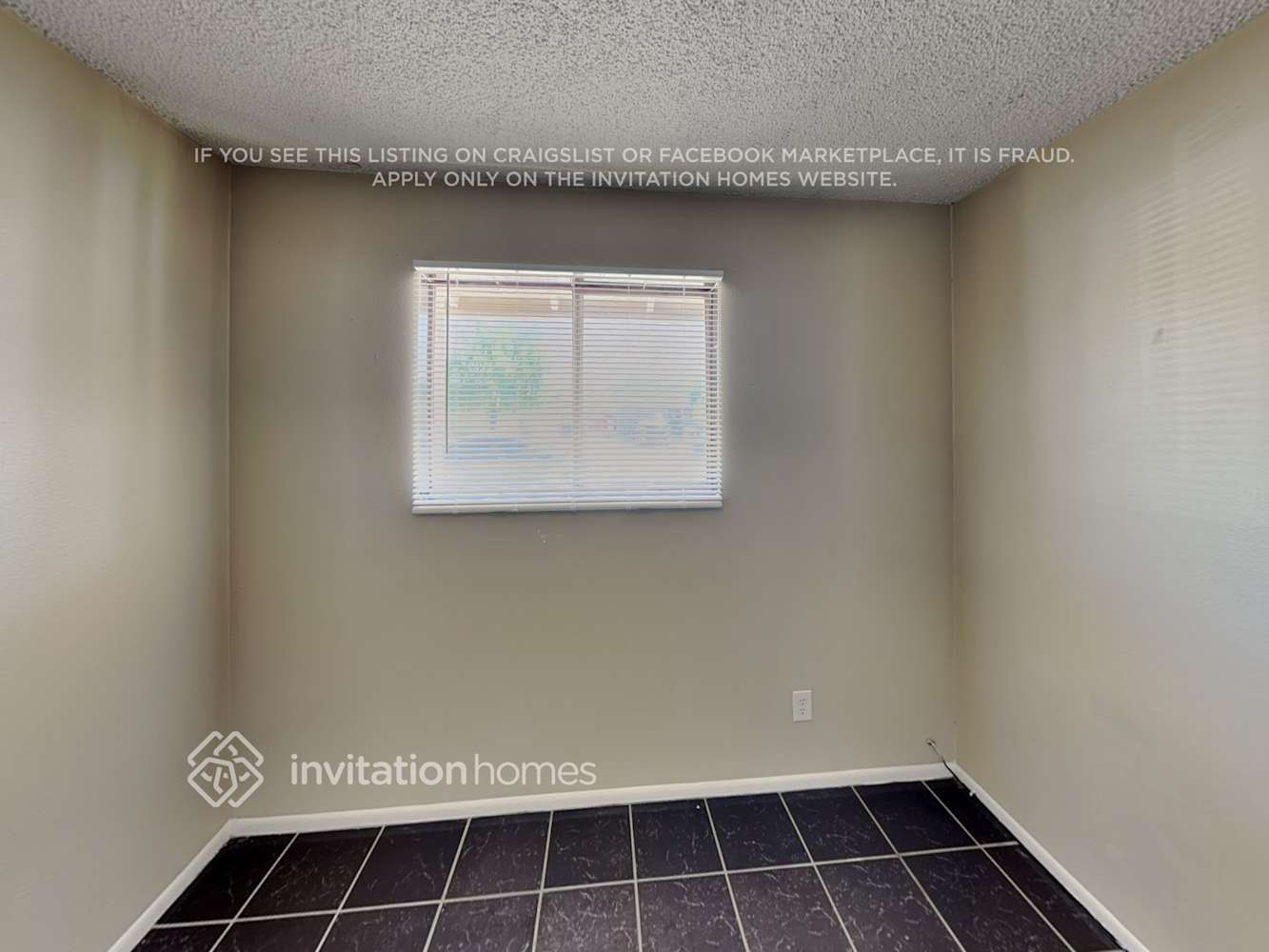 Building Photo - 6910 W Rancho Dr