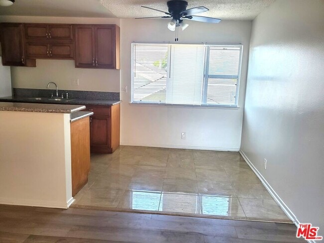Primary Photo - 1819 S Gramercy Pl