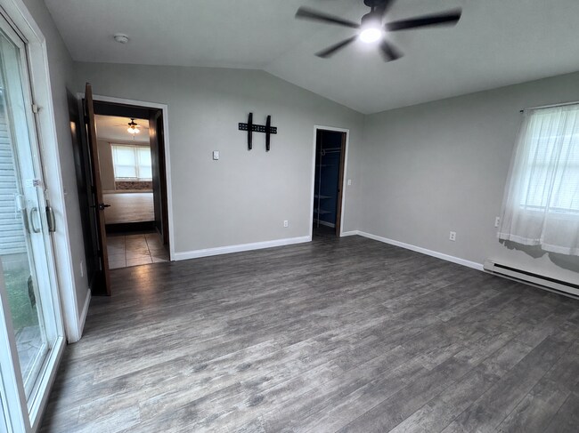 Building Photo - 2475 Freshour Rd