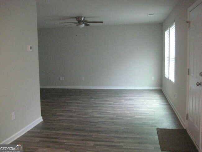 Building Photo - 310 Indian Lake Trail
