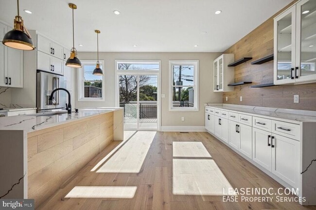 Building Photo - 4012 5th St NW