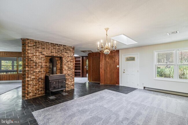 Building Photo - 12555 Trinity Dr