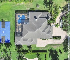 Building Photo - 10457 Laurel Rd