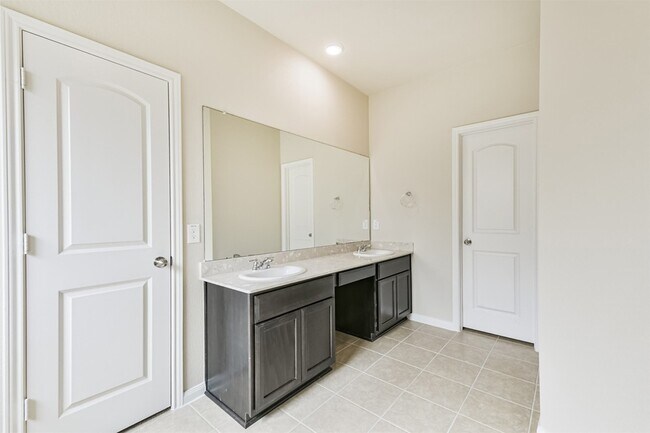 Building Photo - 12638 Silver Winter Trl
