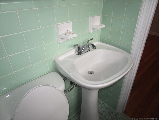 Building Photo - 2516 Cumberland Rd