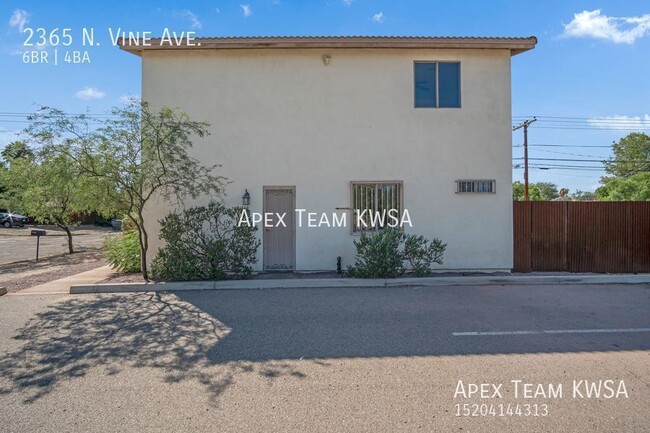 Building Photo - 2365 N Vine Ave